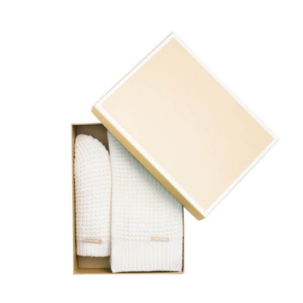 Customized Luxury Gift Kraft Paper Handkerchief Packaging Box1