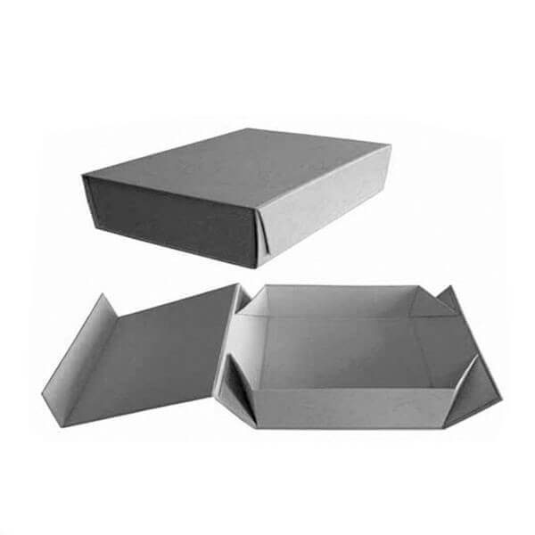 Luxury Custom Small Buckle Gift Box Packaging For Apparel2