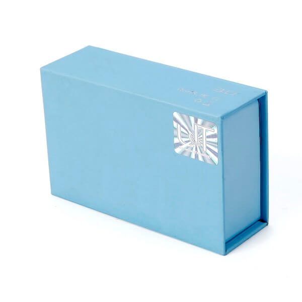 Luxury Simple Design Cardboard Magnetic Gift Boxes Wholesale4