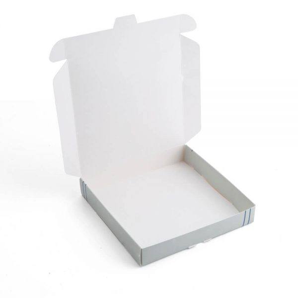 Custom Clothing Packaging Boxes4